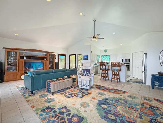 $1,790,000 | 83-5761 Kahauloa Way, Captain Cook, HI 96704