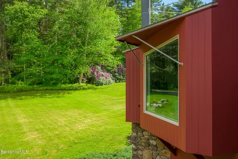 $4,500,000 | 729 Hewins Street, Sheffield, MA 01257