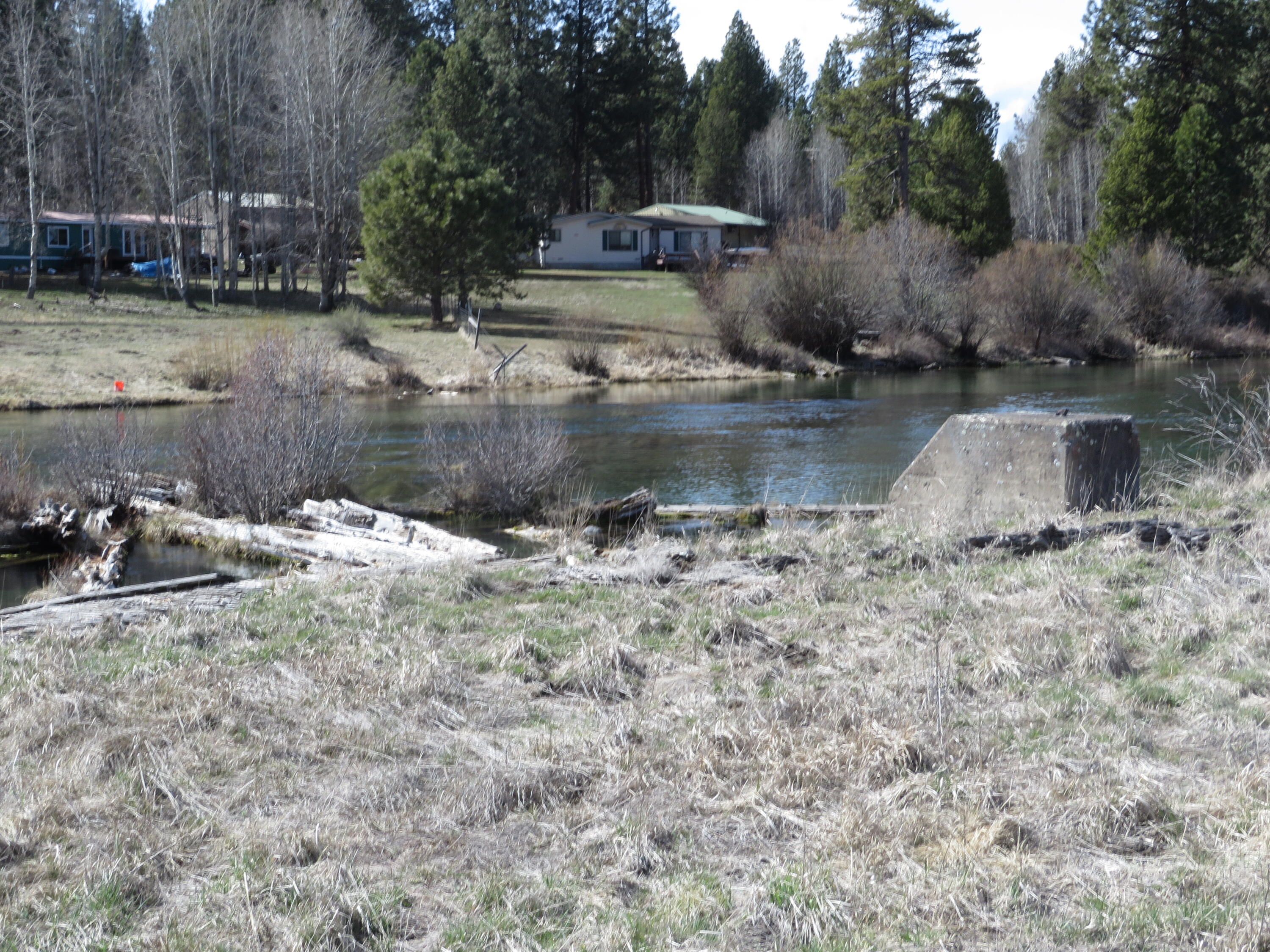 0 Longhorn Loop, Unit 26 Chiloquin, OR 97624 - Photo 6 of 14 Homeowners can access this great River for fishing and enjoyment