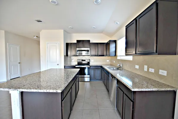 $2,050 | 644 Heritage Grove Road, Leander, TX 78641