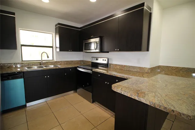 $2,895 | 26165 Southwest 124th Court, Homestead, FL 33032