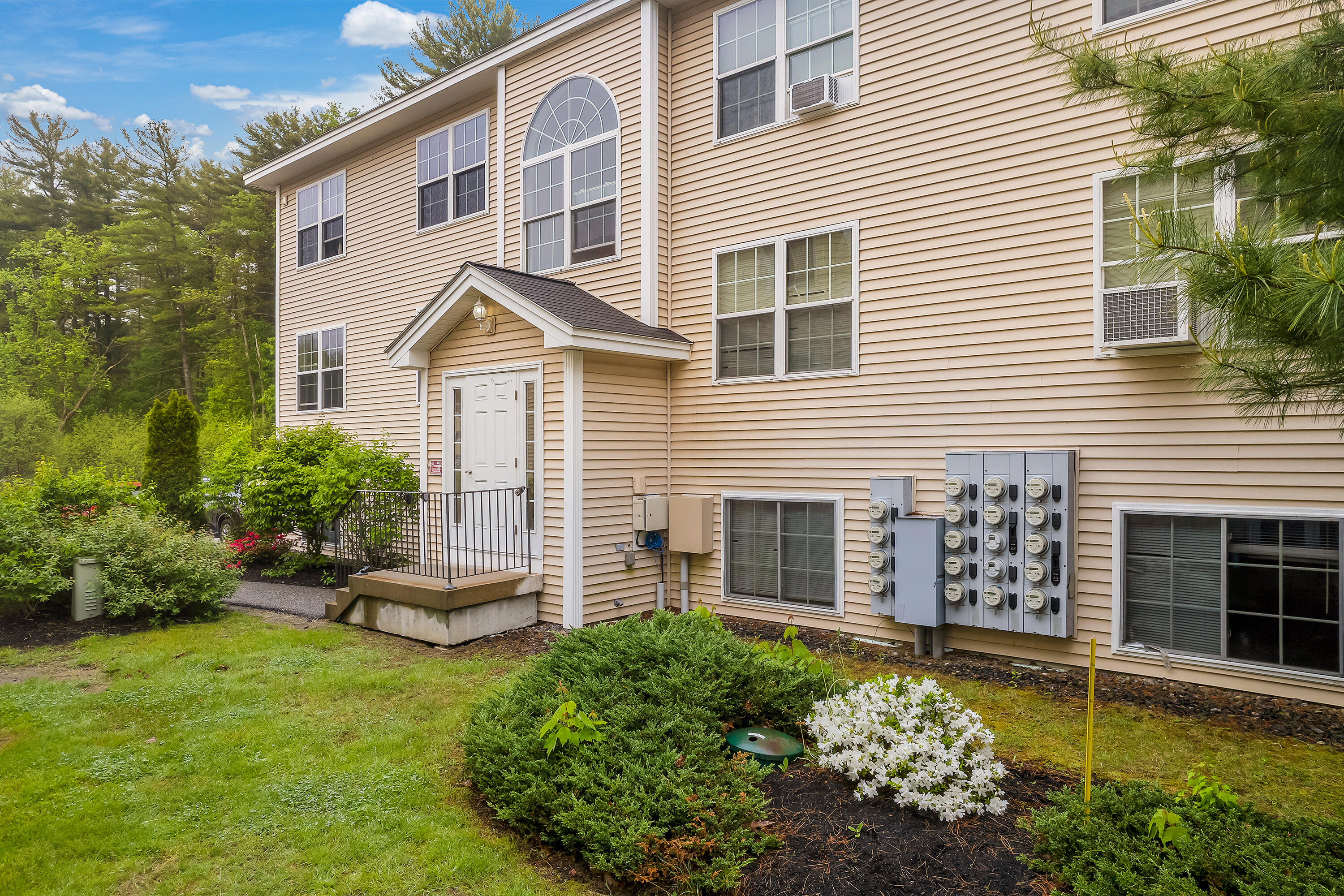 18 Smithwheel Road, Unit 62 Old Orchard Beach, ME 04064 - Photo 3 of 28 18 Smithwheel Rd #62_102