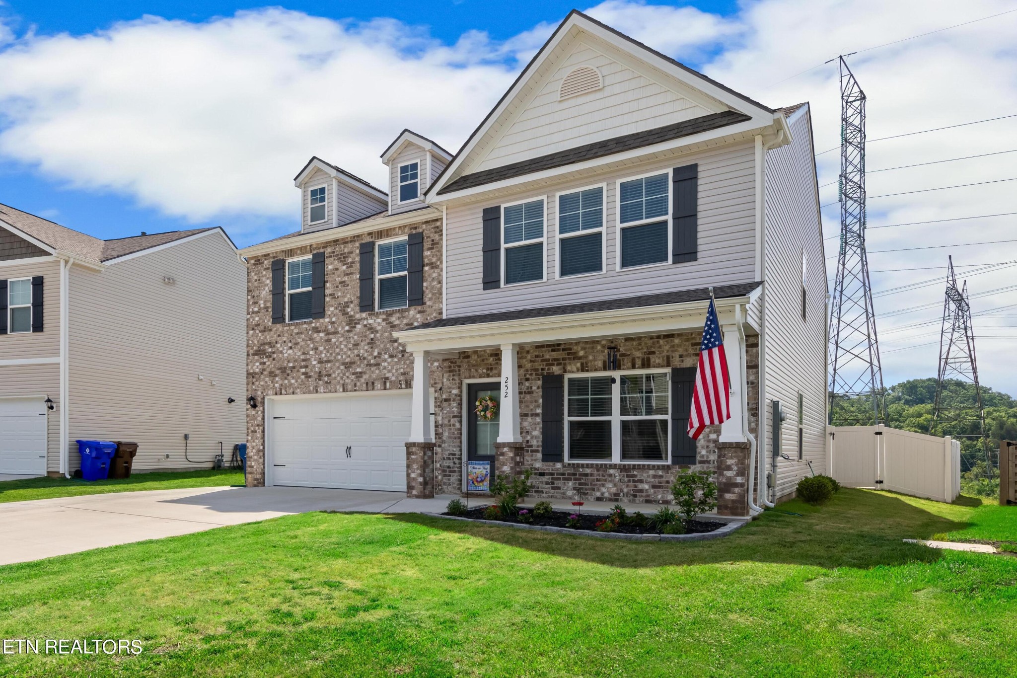252 Ibis Loop Oak Ridge, TN 37830 - Photo 3 of 32 Gallery Image 3