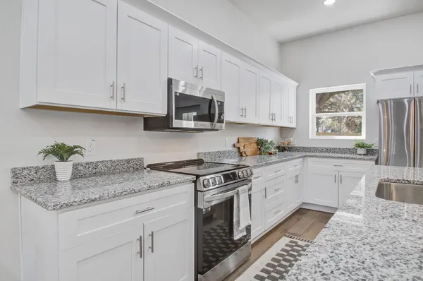 $2,195 | 5739 North Murray Avenue, Unit 1, Hanahan, SC 29410