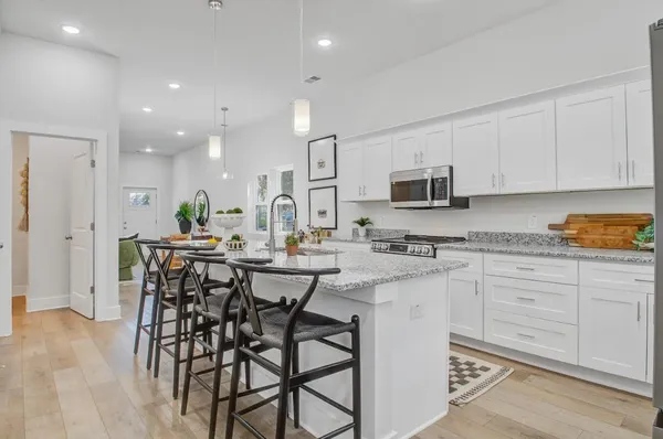 $2,195 | 5739 North Murray Avenue, Unit 1, Hanahan, SC 29410