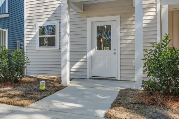 $2,195 | 5739 North Murray Avenue, Unit 1, Hanahan, SC 29410