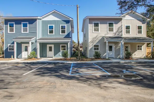 $2,195 | 5739 North Murray Avenue, Unit 1, Hanahan, SC 29410