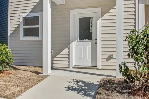 $2,195 | 5739 North Murray Avenue, Unit 1, Hanahan, SC 29410