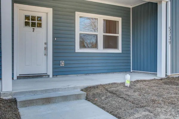$2,195 | 5739 North Murray Avenue, Unit 1, Hanahan, SC 29410