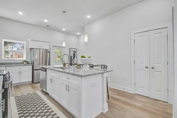 $2,195 | 5739 North Murray Avenue, Unit 1, Hanahan, SC 29410