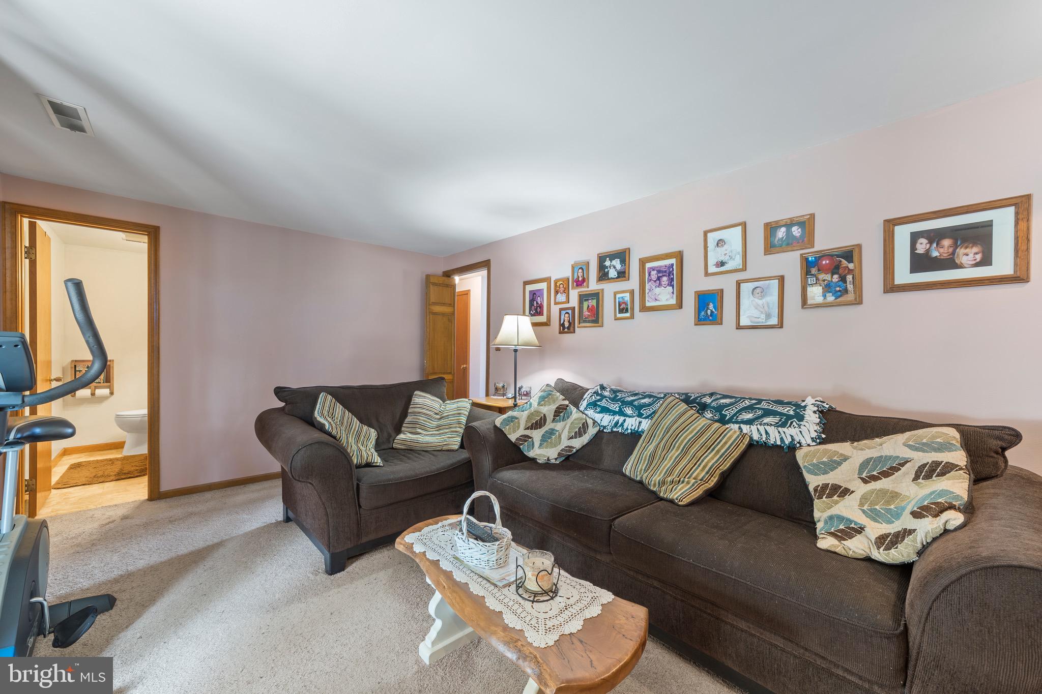 153 Boston Road Pennsville, NJ 08070 - Photo 3 of 32 Gallery Image 3