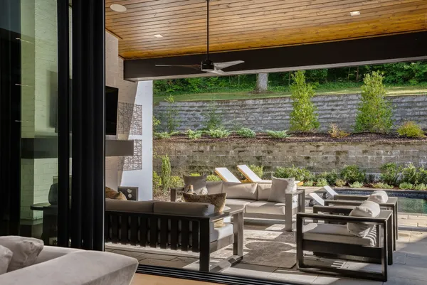 $5,795,000 | 4600 Shys Hill Road, Nashville, TN 37215