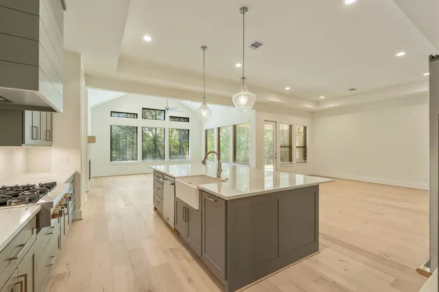 $819,999 | 9258 Cedar Bnd Court, Plantersville, TX 77363