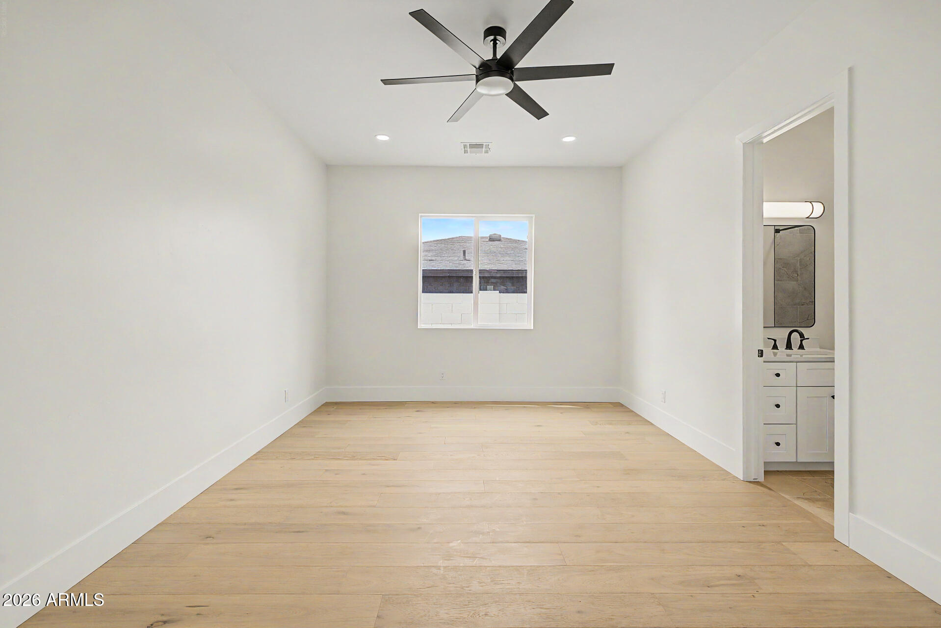3808 East Piccadilly Road Phoenix, AZ 85018 - Photo 24 of 38