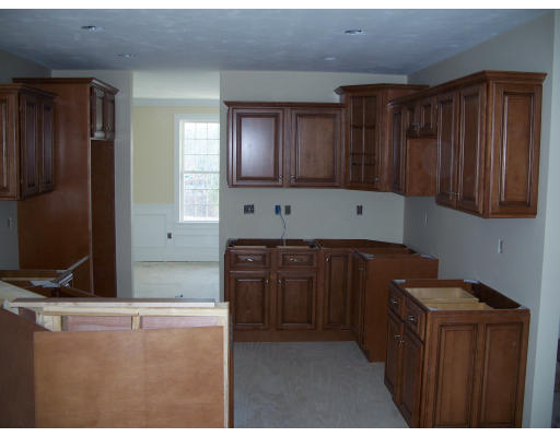 46 Round Farm Road Rehoboth, MA 02769 - Photo 9 of 10 Gallery Image 9