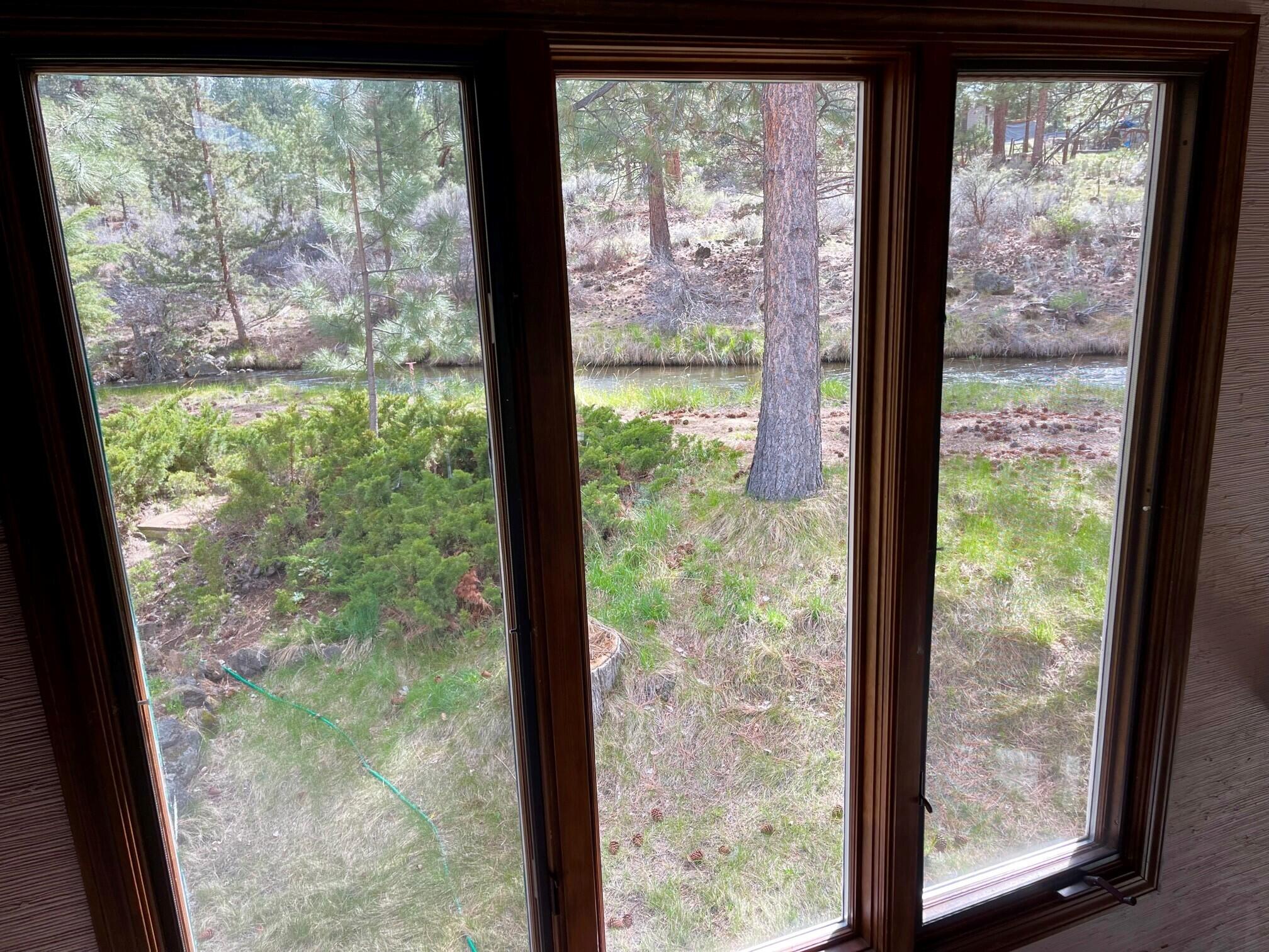 60400 Woodside Road Bend, OR 97702 - Photo 9 of 42 View of the Water from the Stairs