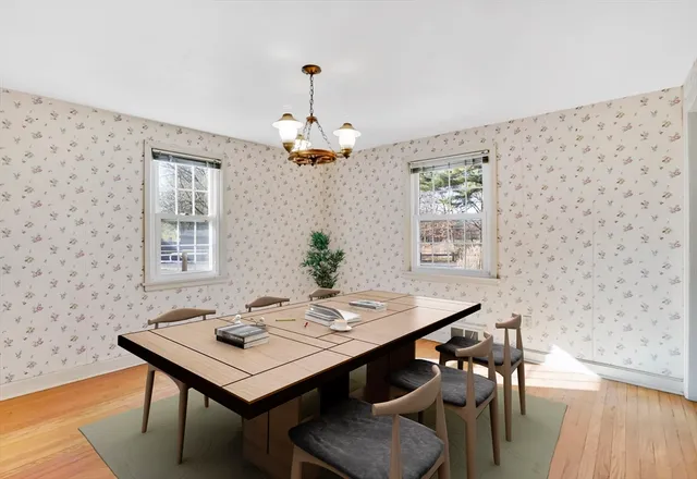 $265,000 | 865 South Branch Parkway, Springfield, MA 01118