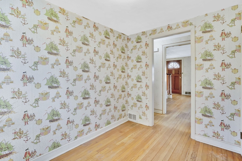 865 South Branch Parkway Springfield, MA 01118 - Photo 28 of 35 wooden floor in a gallery