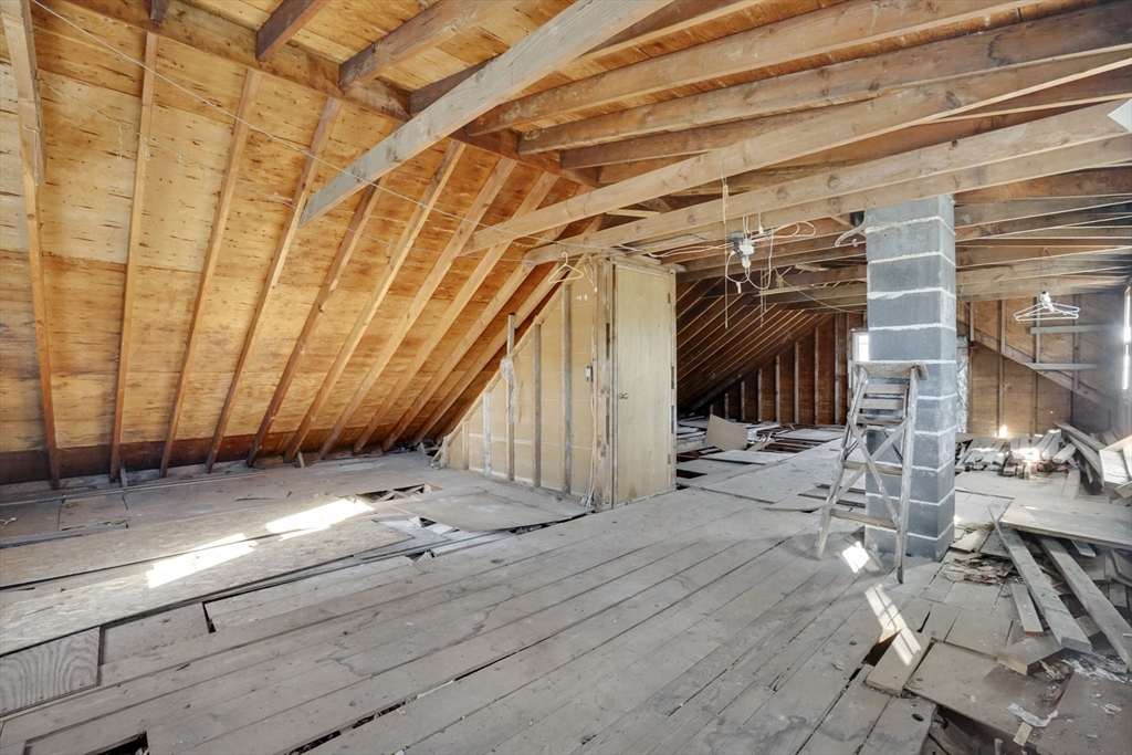 865 South Branch Parkway Springfield, MA 01118 - Photo 29 of 35 a view of outdoor space