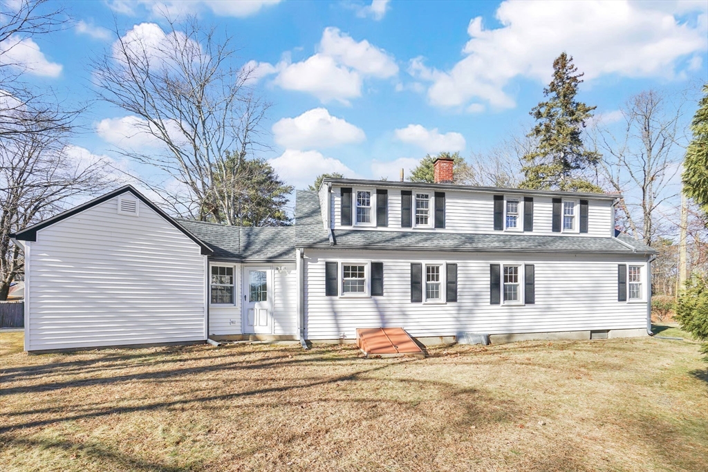 865 South Branch Parkway Springfield, MA 01118 - Photo 33 of 35 a view of a house with a patio