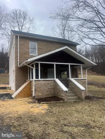 $155,000 | 19402 Old Dans Rock Road Southwest, Frostburg, MD 21532