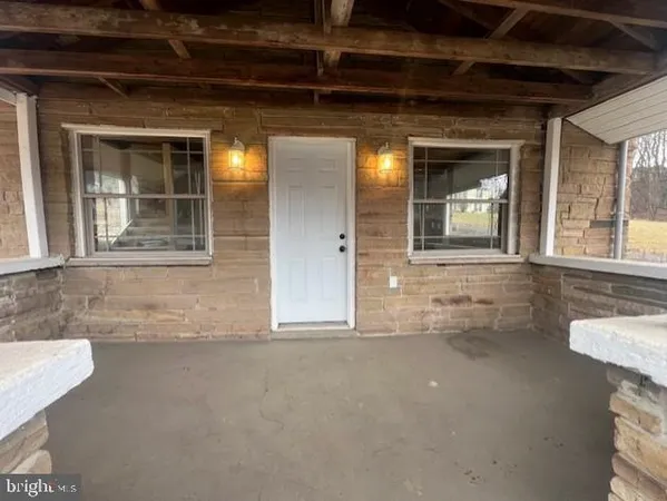 $155,000 | 19402 Old Dans Rock Road Southwest, Frostburg, MD 21532