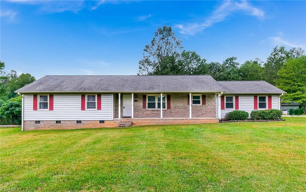 7615 Strawberry Road Summerfield, NC 27358 - Photo 1 of 30