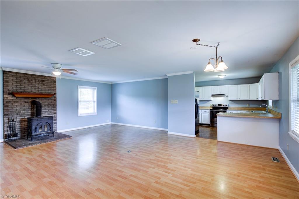 7615 Strawberry Road Summerfield, NC 27358 - Photo 5 of 30