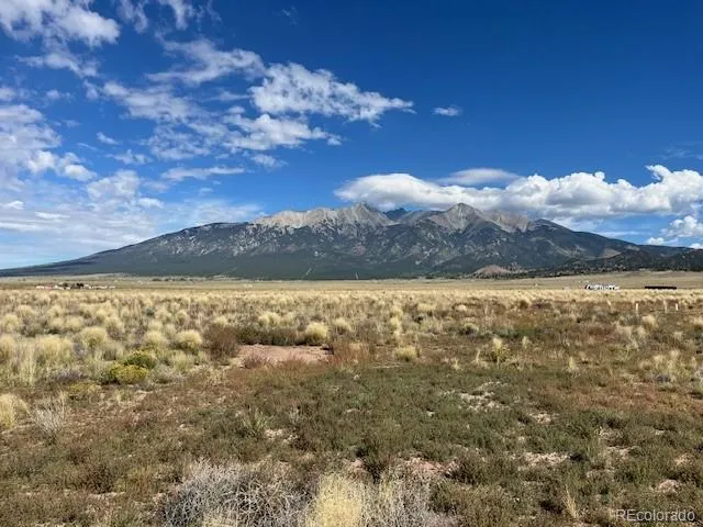 a view of a livingroom with furniture