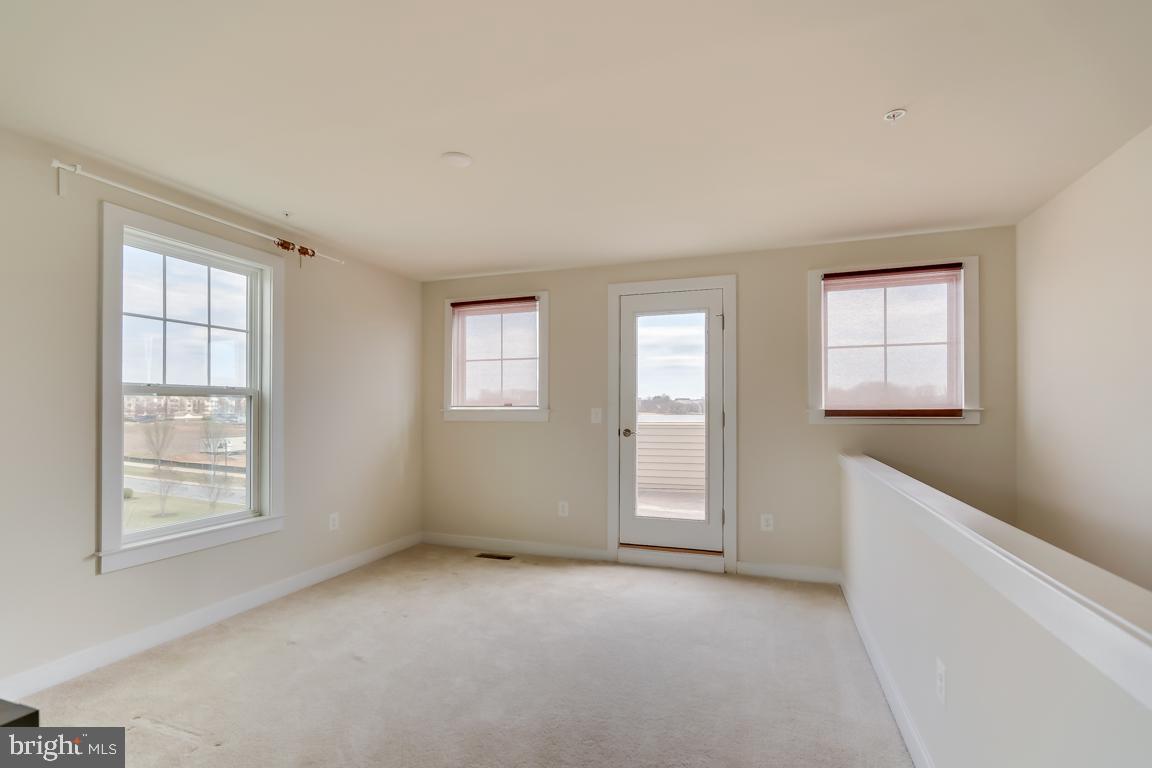 211 Decoverly Drive Gaithersburg, MD 20878 - Photo 20 of 34