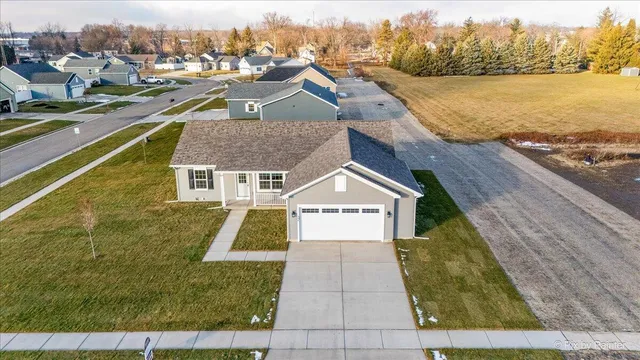 $410,000 | 300 Savannah Drive, Unit LT35, Walworth, WI 53184