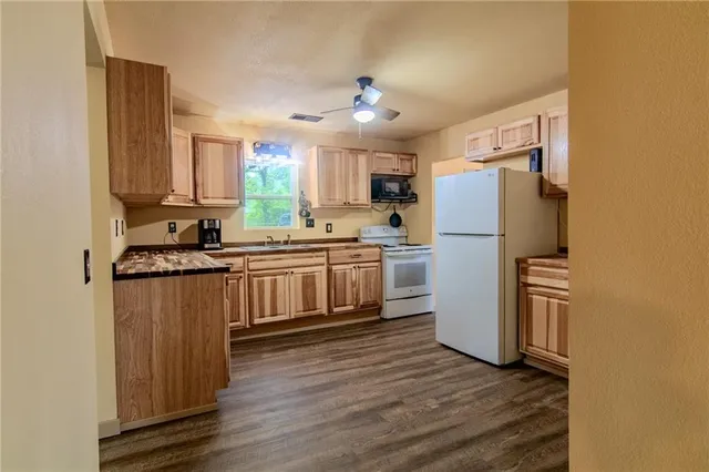 $149,900 | 413 East Lincoln Street, Clinton, MO 64735