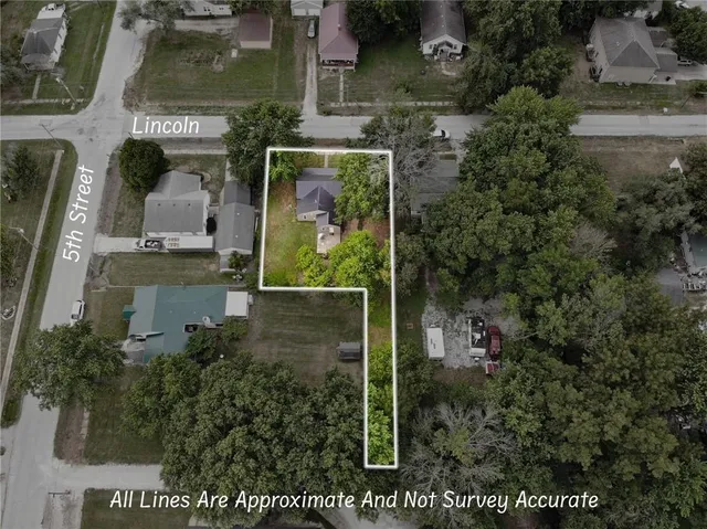 $149,900 | 413 East Lincoln Street, Clinton, MO 64735