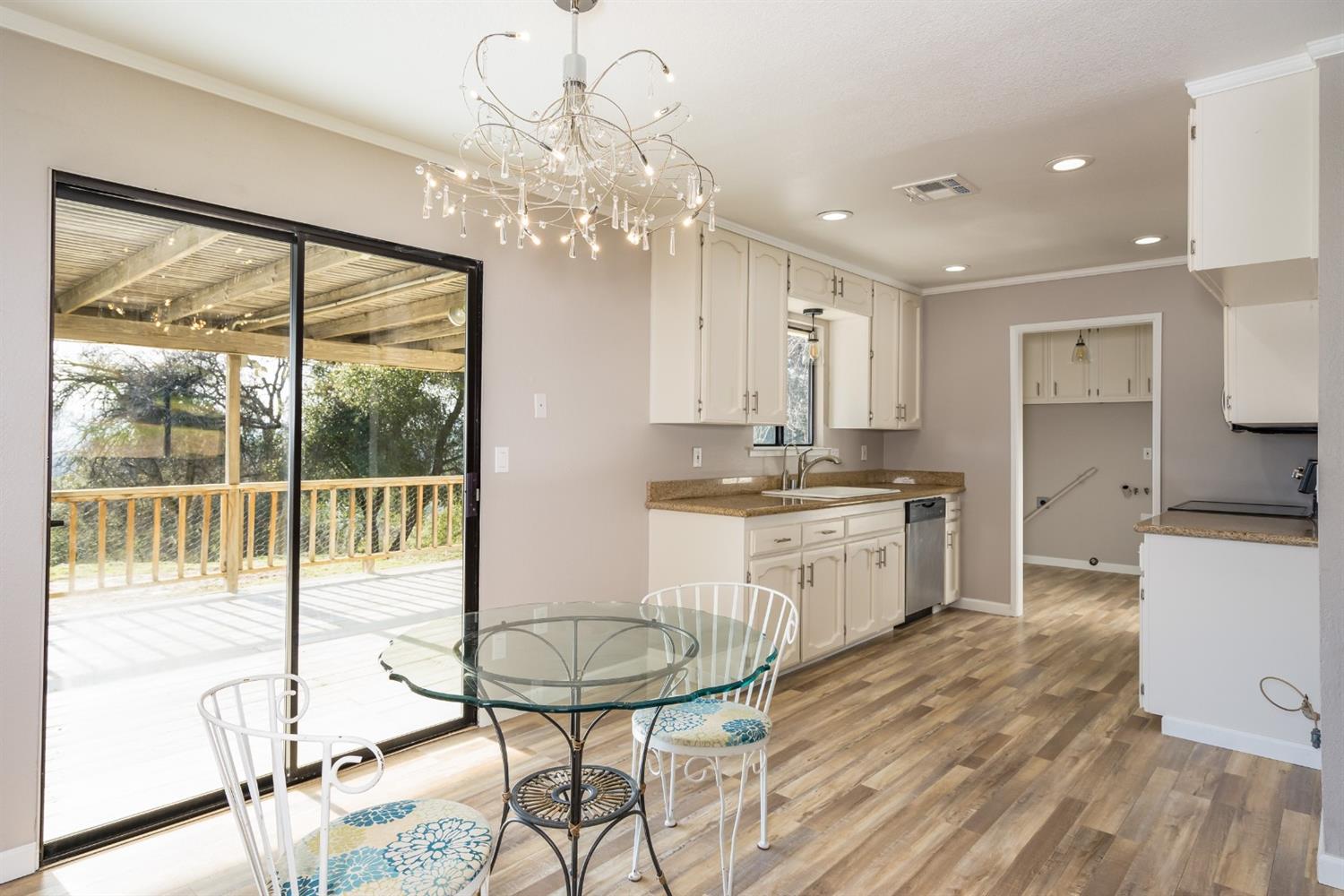 40733 Big Oak Flat Road North Oakhurst, CA 93644 - Photo 11 of 37