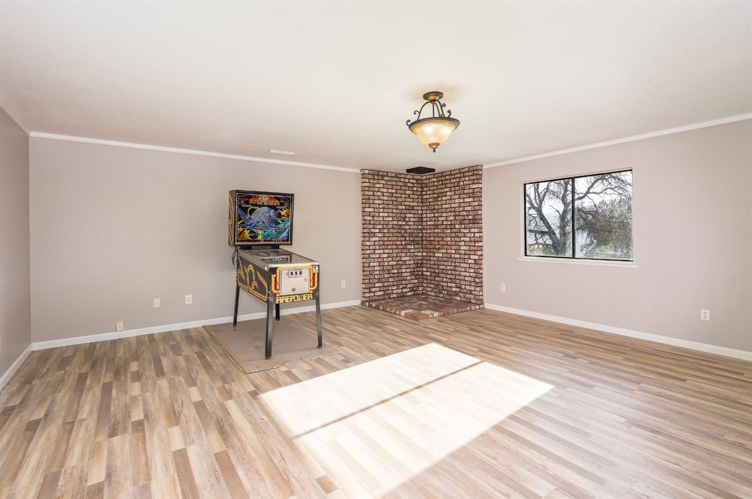 40733 Big Oak Flat Road North Oakhurst, CA 93644 - Photo 18 of 37