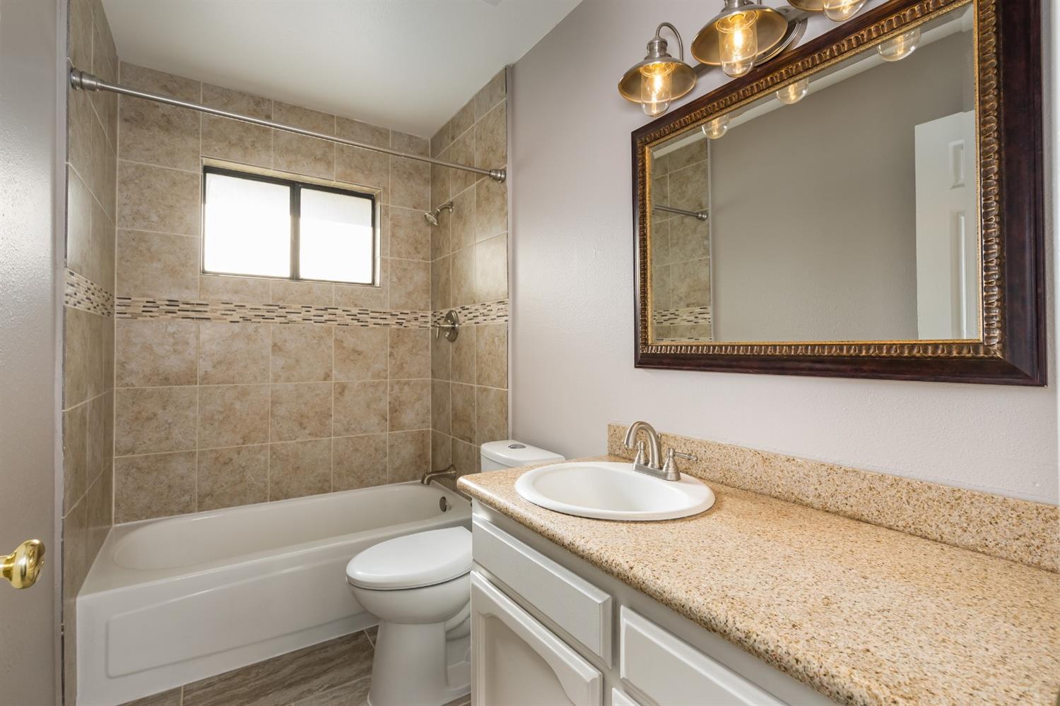 40733 Big Oak Flat Road North Oakhurst, CA 93644 - Photo 21 of 37