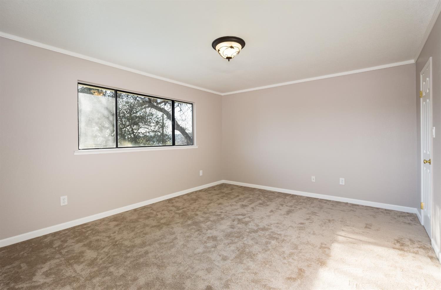 40733 Big Oak Flat Road North Oakhurst, CA 93644 - Photo 23 of 37