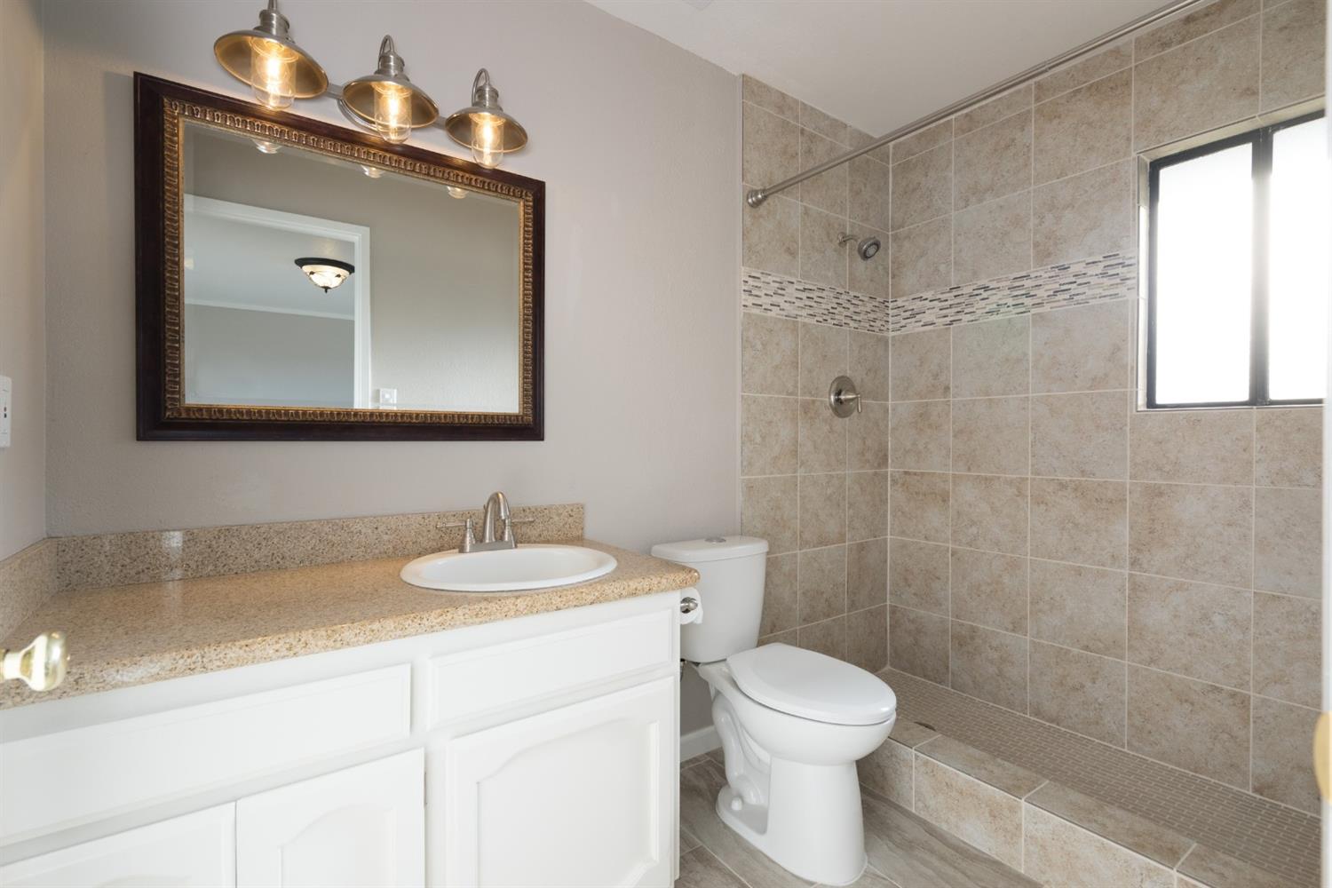 40733 Big Oak Flat Road North Oakhurst, CA 93644 - Photo 25 of 37