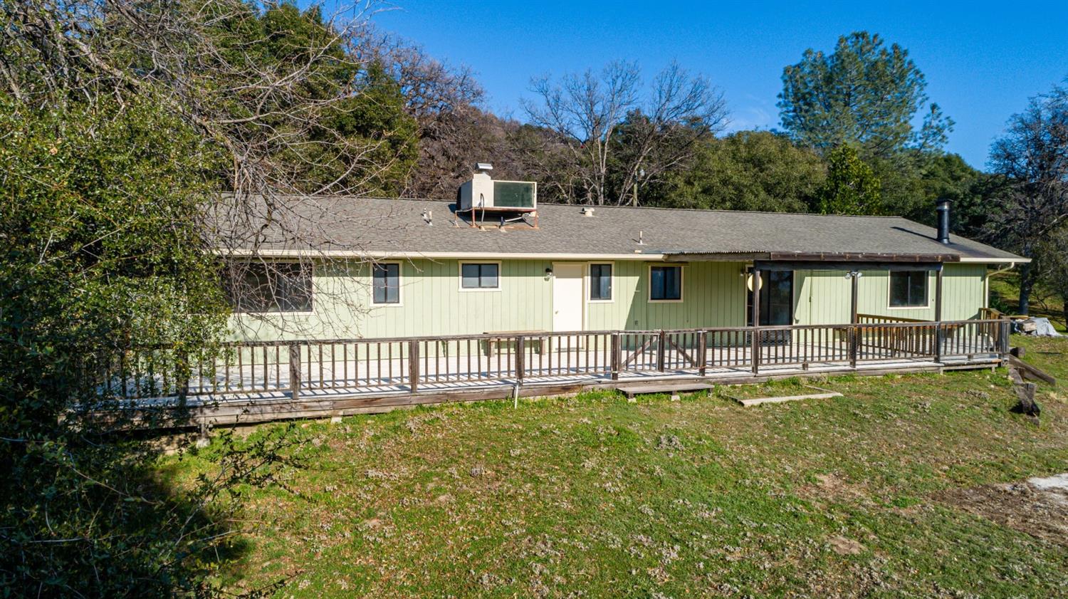 40733 Big Oak Flat Road North Oakhurst, CA 93644 - Photo 29 of 37