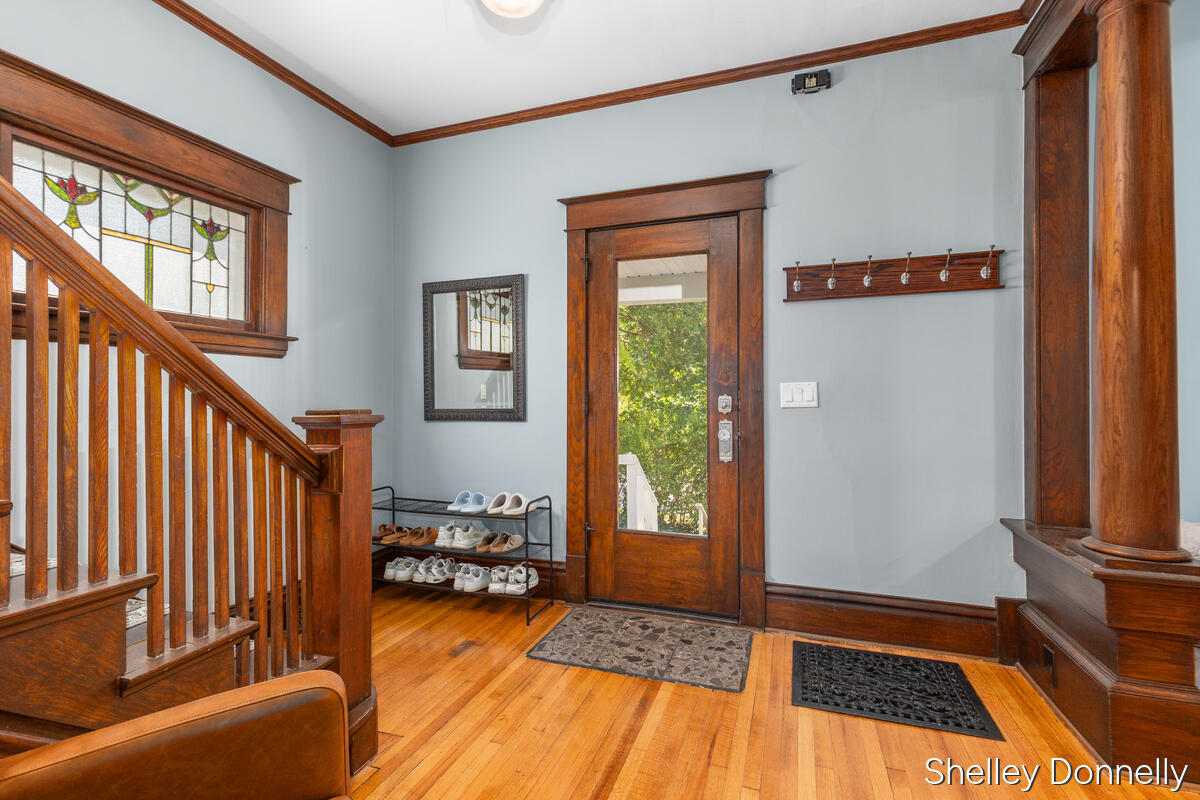 847 Innes Street Northeast Grand Rapids, MI 49503 - Photo 5 of 48 847-Innes_005