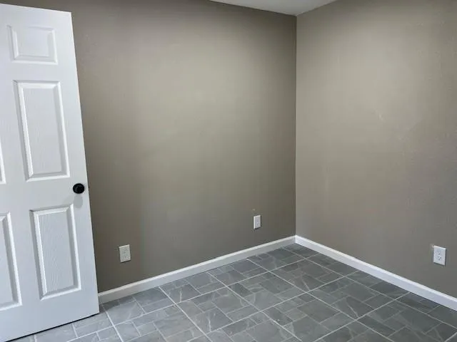 $1,150 | 202 1/2 North Morris Street, Gainesville, TX 76240