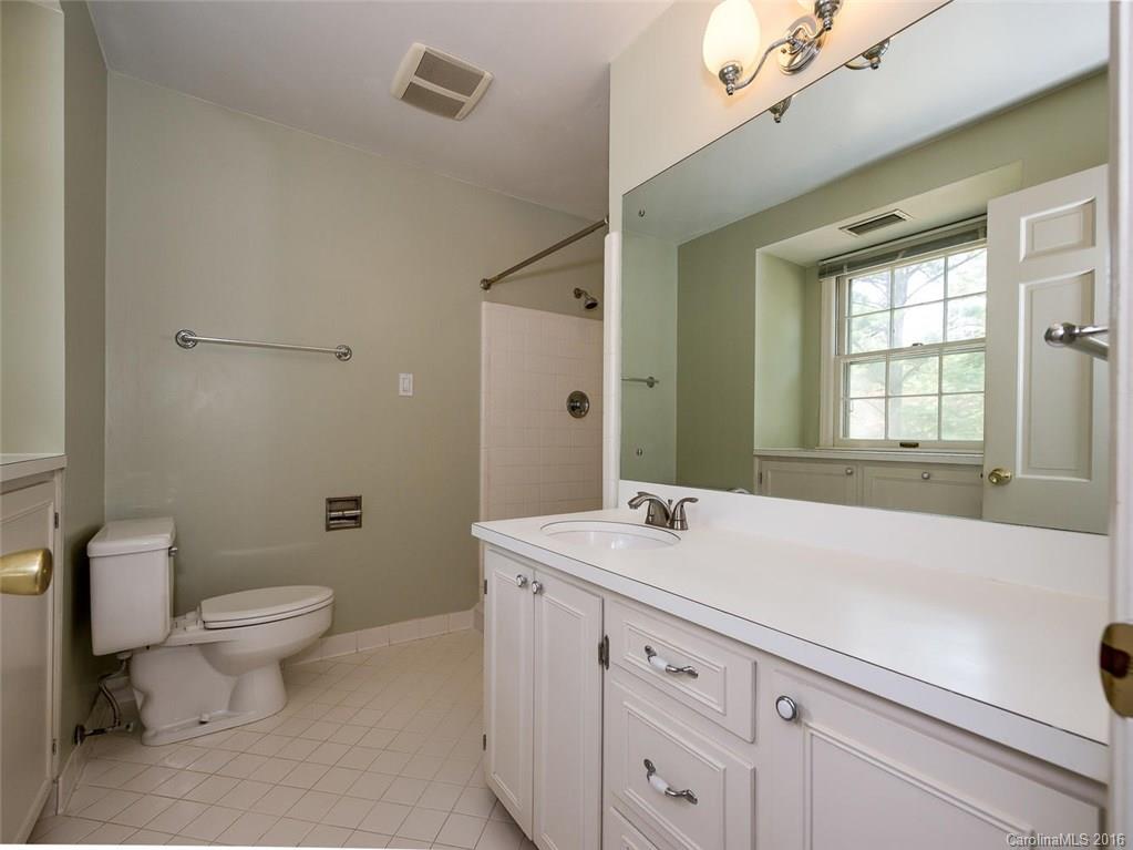 428 Robmont Road Charlotte, NC 28270 - Photo 16 of 24 Gallery Image 16