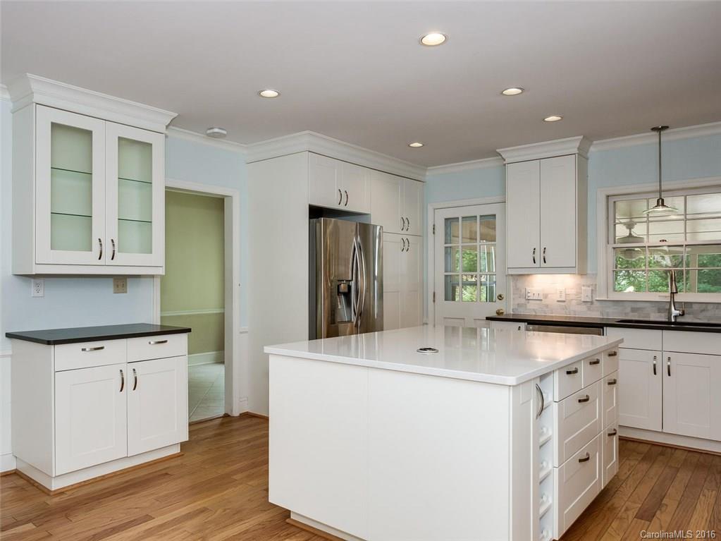 428 Robmont Road Charlotte, NC 28270 - Photo 6 of 24 Gallery Image 6