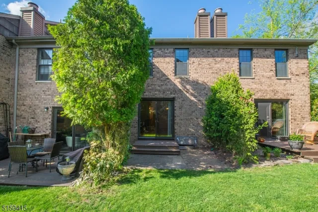 $415,000 | 181 Long Hill Road, Unit 2, Little Falls, NJ 07424