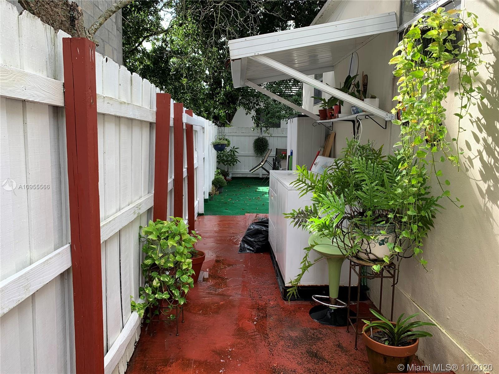 3670 Southwest 12th Street Miami, FL 33135 - Photo 13 of 24
