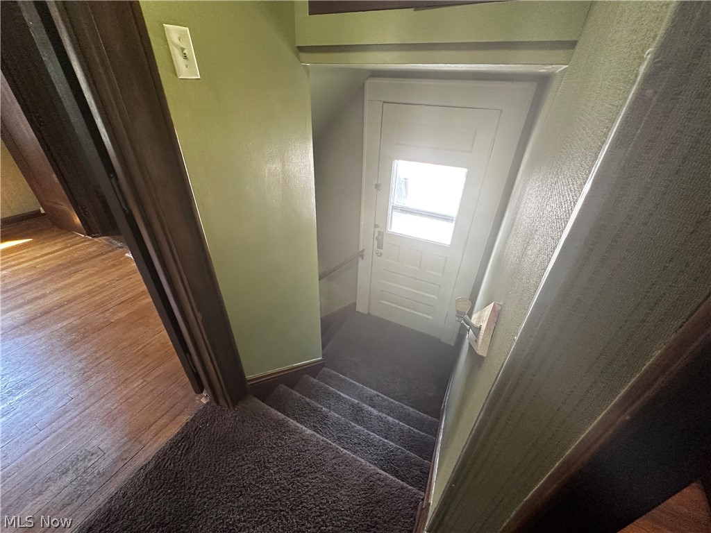 513 West Waterloo Road Akron, OH 44314 - Photo 10 of 29