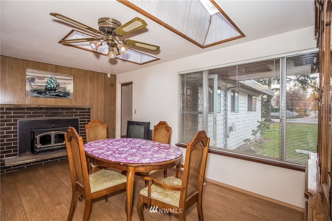 19617 Bartlett Road Bothell, WA 98012 - Photo 14 of 25
