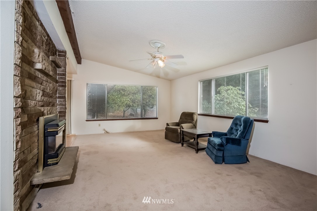 19617 Bartlett Road Bothell, WA 98012 - Photo 6 of 25