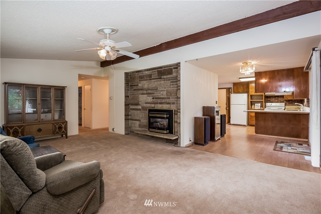 19617 Bartlett Road Bothell, WA 98012 - Photo 9 of 25