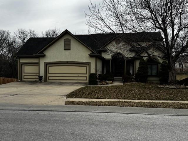 1636 Southwest Summit Valley Lane Lee's Summit, MO 64081 - Photo 1 of 5